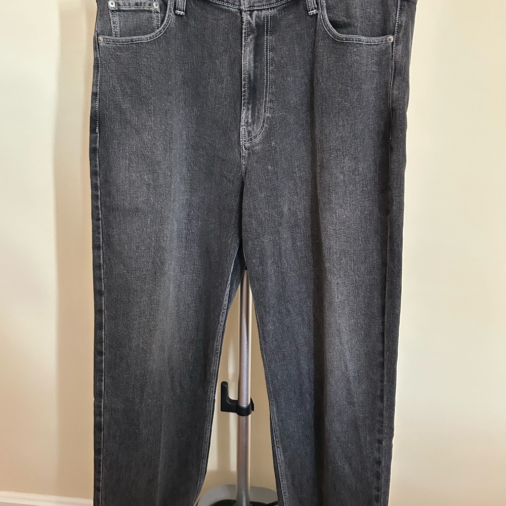 Hollister Men's Wide Leg Fit Jeans in Charcoal